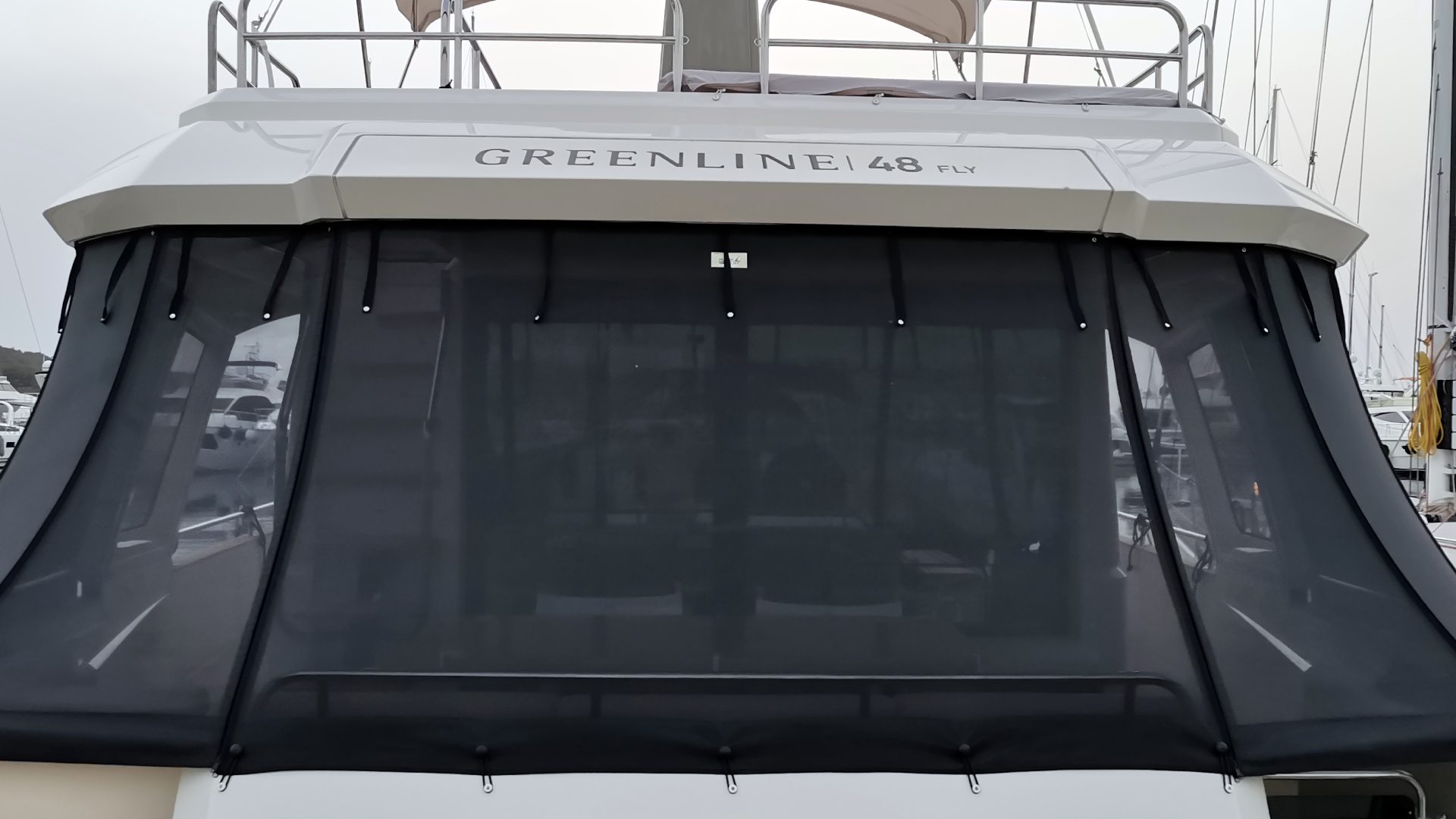 Mesh tende i sjenila